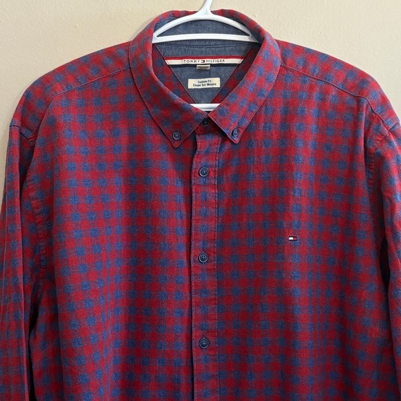 Tommy Hilfiger Red &Blue Checkered Men Button Down Cotton Shirt - Picture 3 of 12